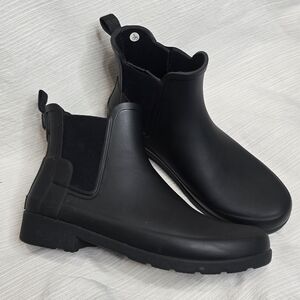 Hunter Women's Black Chelsea Boots